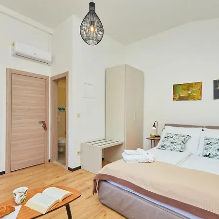 Root Guest house 3*